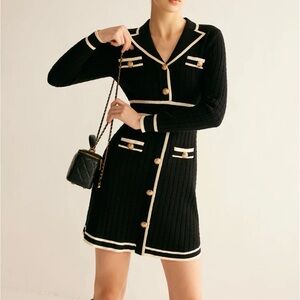 Commense Contrast sweater Dress Black/ White Size Small Gold Buttons